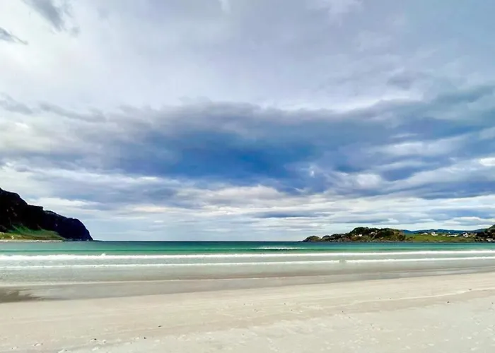 8 Person In Maloy-by Traum * Maloy