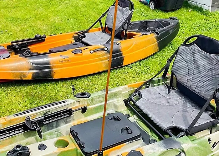 8 Person In Maloy-by Traum Maloy